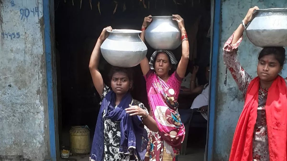 Water crisis in Dhanbad: 1.5 lakh population of the city yearning for water… expected water tonight